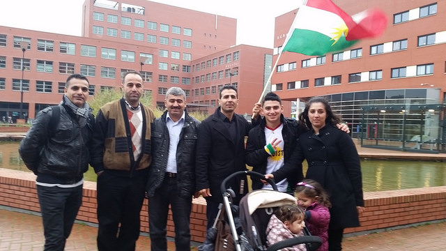 Koerdische demonstranten vragen om hulp voor Kobani