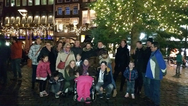 Familie Schuit voor de Zwolse Kerstboom