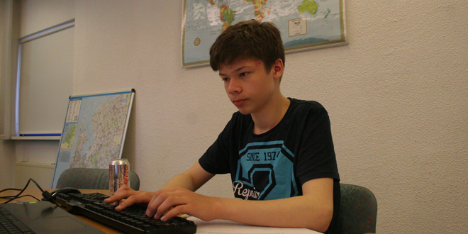 Twee Celeanum leerlingen naar Kazachstan en Azerbeidsjan voor IT en Scheikunde Olympiade