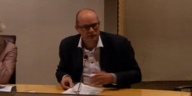Wethouder Jan Brink geeft antwoord op de ingediende motie over de lokale omroep RTV ZOo