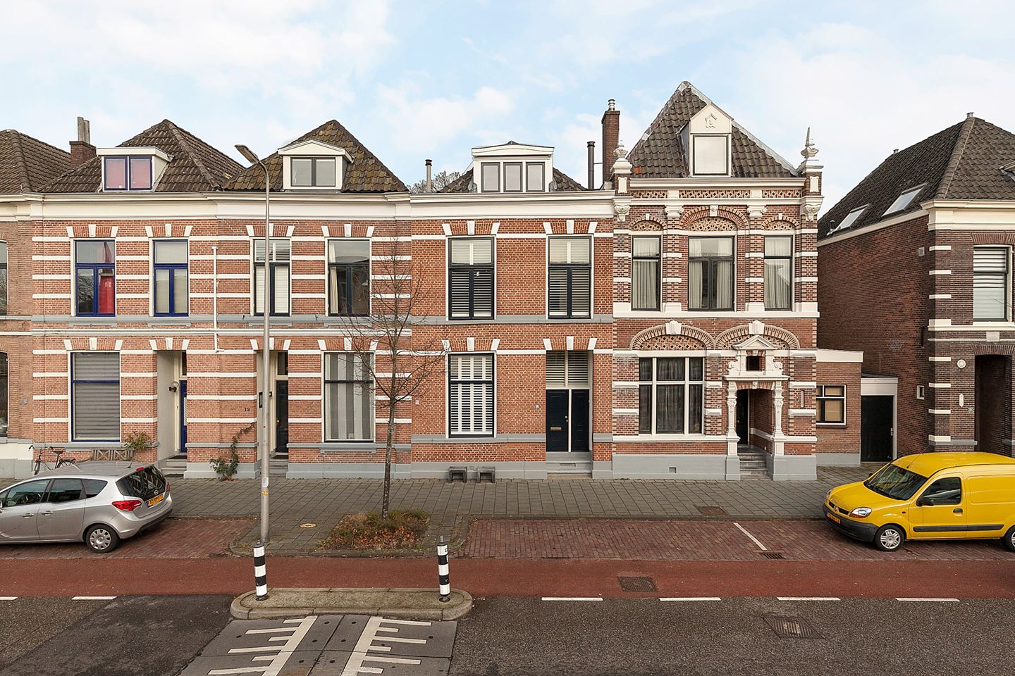 Te Koop: Prachtig Monumentaal Herenhuis Met Garage Op Loopafstand Van ...