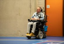 Geert Jan den Hengst in zijn rolstoel