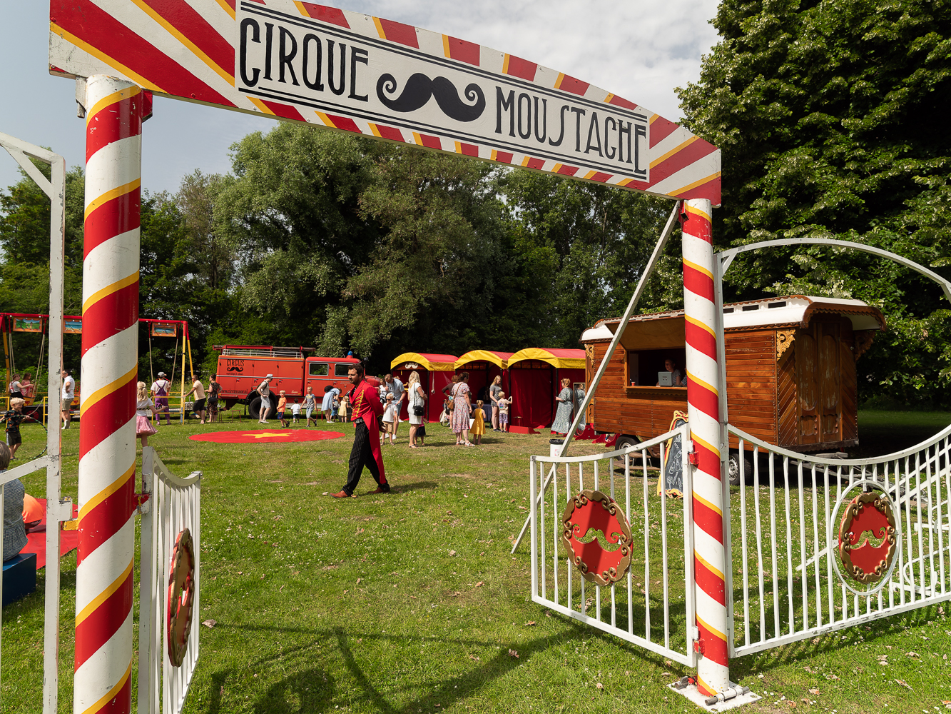 verzameling Vertrappen spanning Circus Snor reist deze zomer door het land met nieuwe show Chapeau! - RTV  Focus